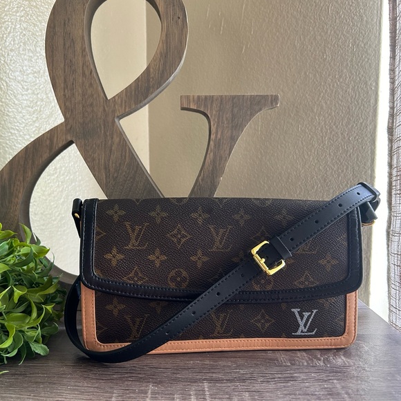 🖤🤎🩶Louis Vuitton Crossbody Bag Black Vachetta Strap Clutch Custom Paint 🎨 LV
